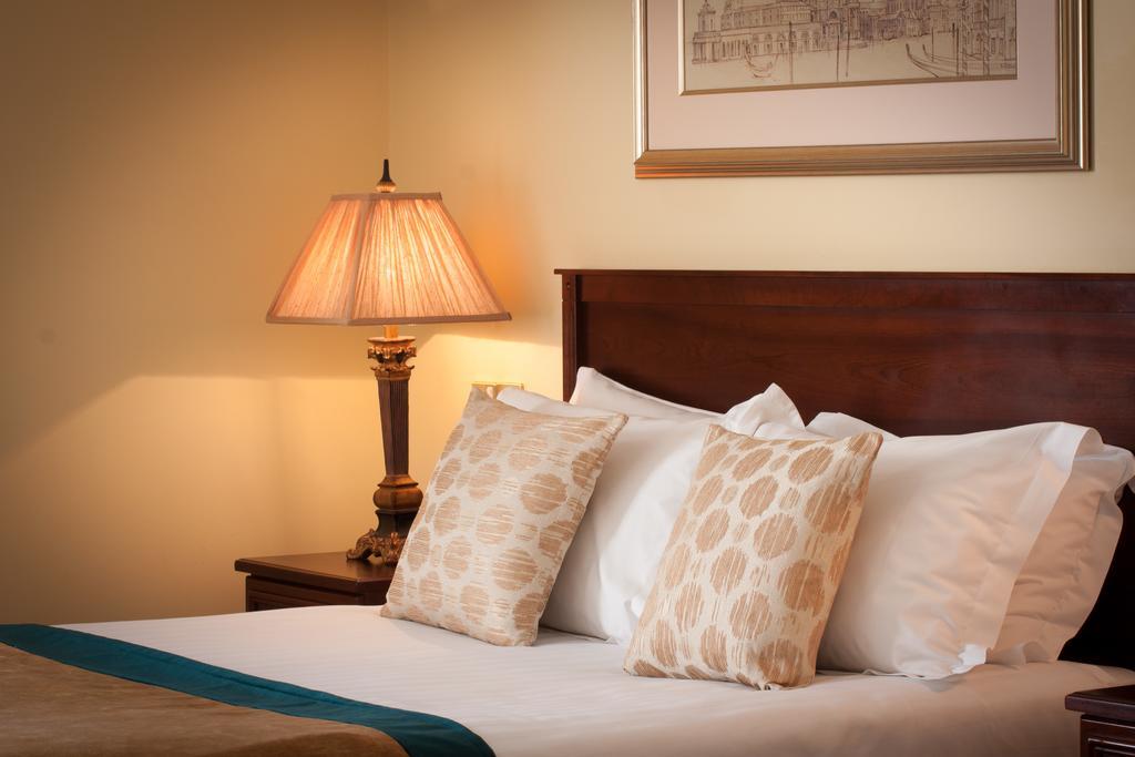 Meadow Court Hotel Loughrea ห้อง รูปภาพ