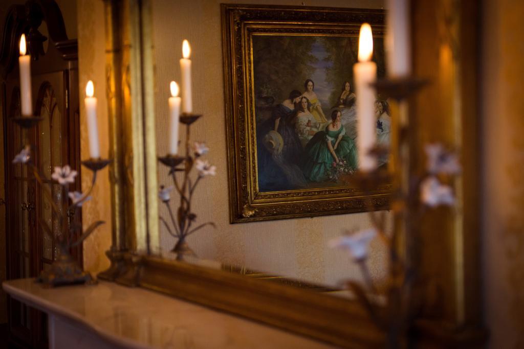 Meadow Court Hotel Loughrea ภายนอก รูปภาพ